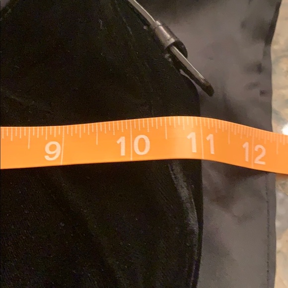 Yves St Laurent Mombasa Luxurious Black Velvet bag - Picture 7 of 8